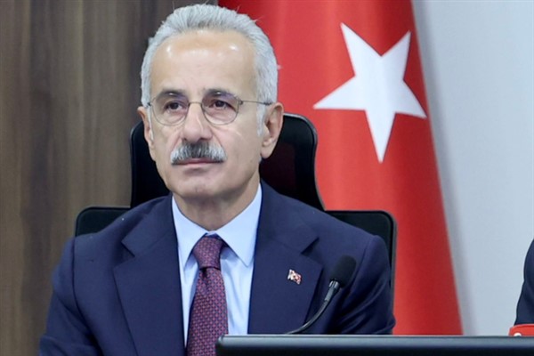 Bakan Uraloğlu, TEKNOFEST Güneydoğu’yu ziyaret etti Bakan Uraloğlu, TEKNOFEST Güneydoğu’yu ziyaret etti