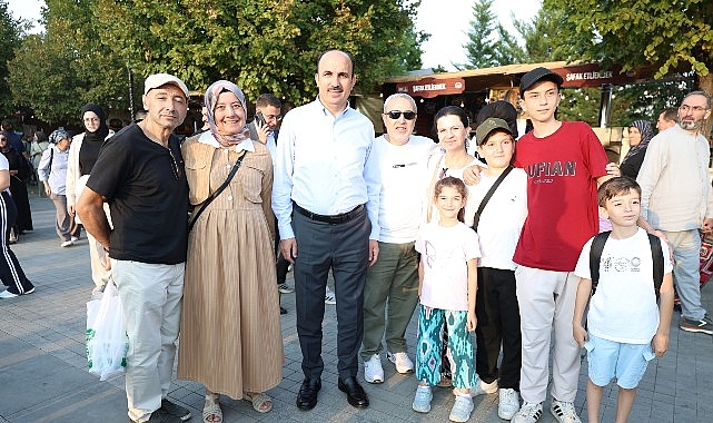Başkan Altay: “Ailenin Bütün Fertleriyle Birlikte Herkesi Konya Gastronomi Festivali'ne Bekliyoruz" Başkan Altay: “Ailenin Bütün Fertleriyle Birlikte Herkesi Konya Gastronomi Festivali'ne Bekliyoruz"