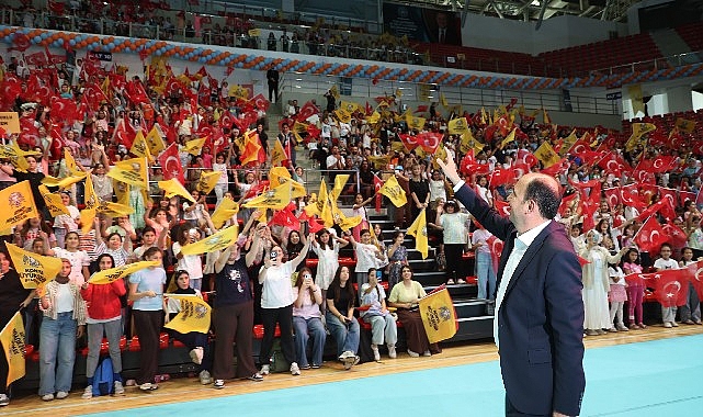Başkan Altay, Genç KOMEK Yaz Okulu'nun Muhteşem Kapanış Programına Katıldı Başkan Altay, Genç KOMEK Yaz Okulu'nun Muhteşem Kapanış Programına Katıldı