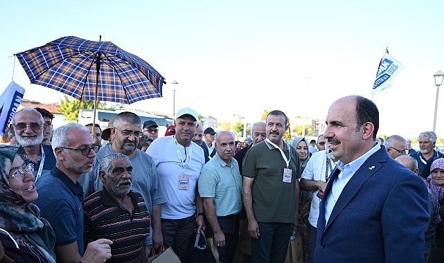 Başkan Altay “Hatırdan Hatıraya Kültür Turlarına" Katılan 10 Bin Emekli Büyüğümüze Teşekkür Etti Başkan Altay “Hatırdan Hatıraya Kültür Turlarına" Katılan 10 Bin Emekli Büyüğümüze Teşekkür Etti
