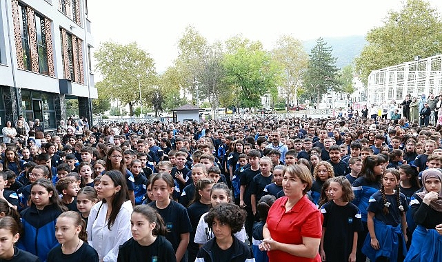 Başkan Aydın Öğrencilerin İlk Gün Heyecanını Paylaştı Başkan Aydın Öğrencilerin İlk Gün Heyecanını Paylaştı