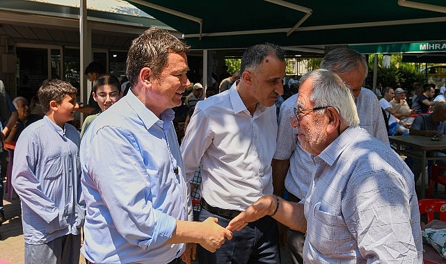 Başkan Aydın Vatandaşlarla Sahada Omuz Omuza Başkan Aydın Vatandaşlarla Sahada Omuz Omuza