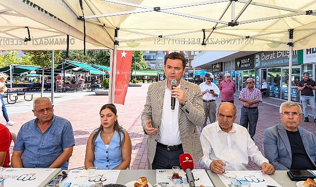 Başkan Aydın'dan 136 Mahalle İçin Eşit Hizmet Vurgusu Başkan Aydın'dan 136 Mahalle İçin Eşit Hizmet Vurgusu
