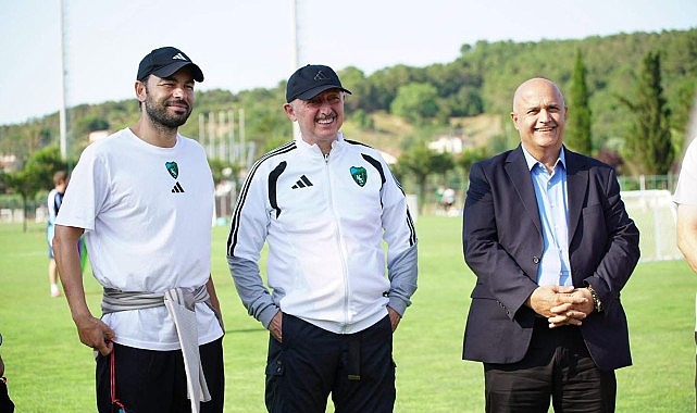 Başkan Büyükakın'dan Kocaelispor'a moral Başkan Büyükakın'dan Kocaelispor'a moral