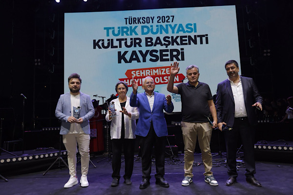 Başkan Büyükkılıç, Dadaloğlu Avşar Kültür ve Sanat Şenlikleri'ne katıldı
Başkan Büyükkılıç, Dadaloğlu Avşar Kültür ve Sanat Şenlikleri'ne katıldı