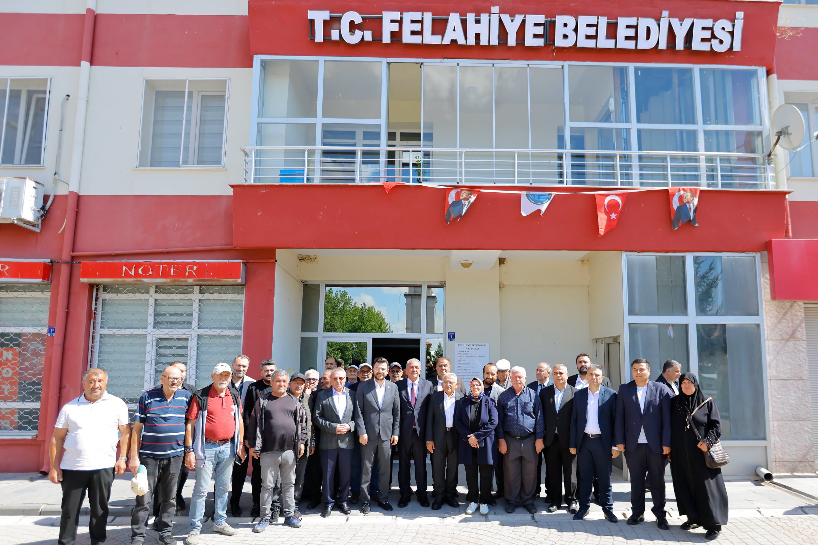 Başkan Büyükkılıç, Felahiye, Özvatan ve Akkışla'da muhtarlarla bir araya geldi Başkan Büyükkılıç, Felahiye, Özvatan ve Akkışla'da muhtarlarla bir araya geldi