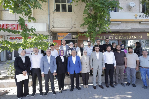 Başkan Büyükkılıç, Hacılar’da vatandaşlarla buluştu Başkan Büyükkılıç, Hacılar’da vatandaşlarla buluştu