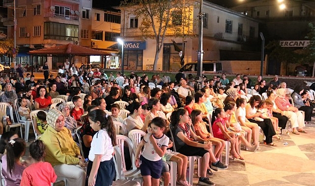Başkan Çerçioğlu Yenipazar'da Vatandaşları Açık Hava Sineması ile Buluşturdu Başkan Çerçioğlu Yenipazar'da Vatandaşları Açık Hava Sineması ile Buluşturdu