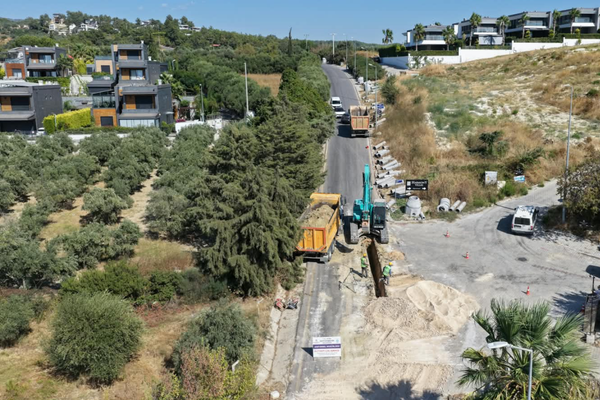 Başkan Çerçioğlu’ndan Kuşadası’na 19,6 milyon liralık altyapı yatırımı Başkan Çerçioğlu’ndan Kuşadası’na 19,6 milyon liralık altyapı yatırımı