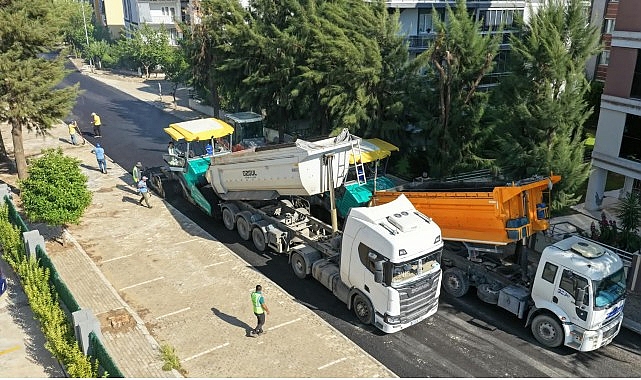 Başkan Çerçioğlu'nun Çalışmalarıyla Efeler'in Yolları Yenileniyor Başkan Çerçioğlu'nun Çalışmalarıyla Efeler'in Yolları Yenileniyor