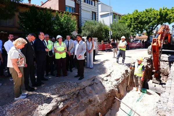 Başkan Dutlulu: 27 yıllık altyapı sorunu çözüme kavuşuyor Başkan Dutlulu: 27 yıllık altyapı sorunu çözüme kavuşuyor