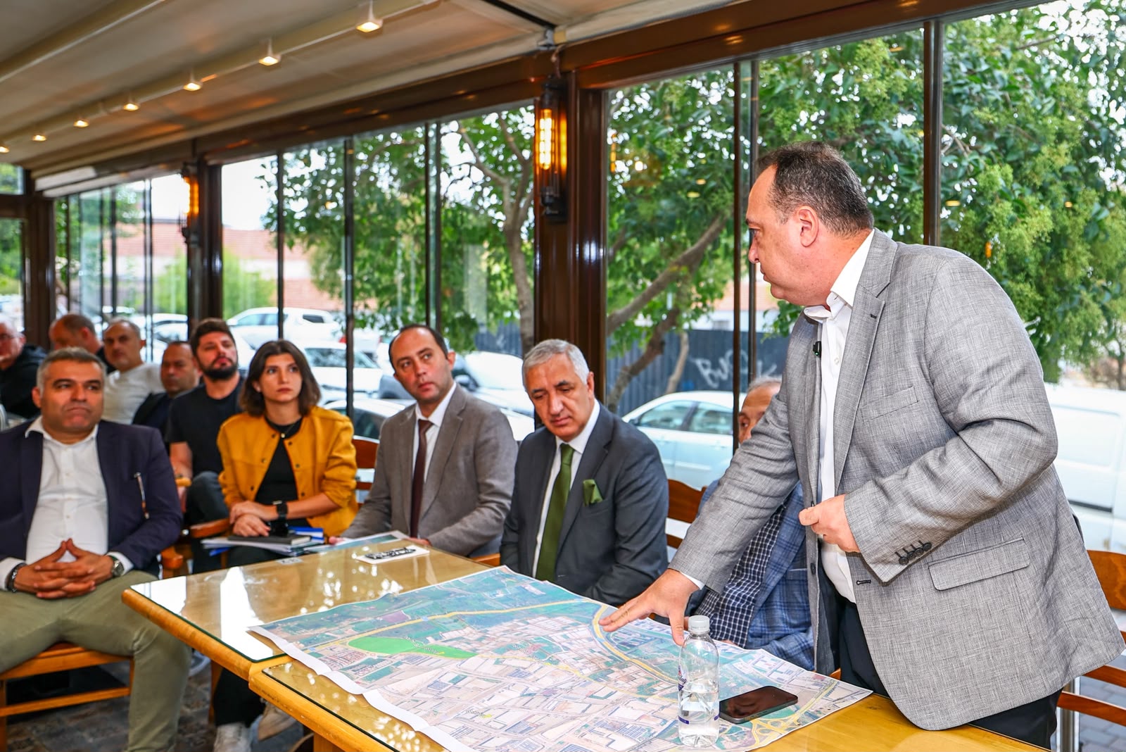 Başkan Dutlulu, Evrenos Sanayi Bölgesi’ndeki sanayicilerle buluştu Başkan Dutlulu, Evrenos Sanayi Bölgesi’ndeki sanayicilerle buluştu