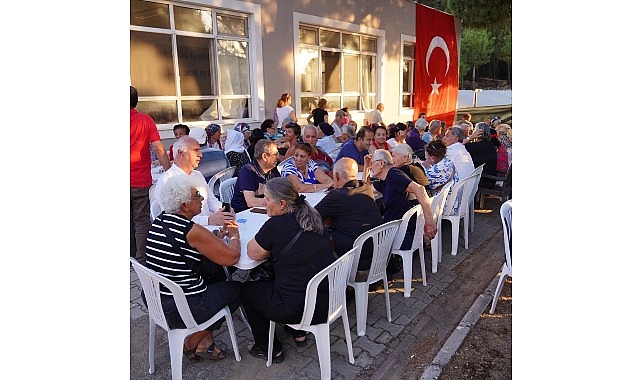 Başkan Ergin, Pir Sultan Abdal Derneği'nin Hayır Yemeğine Katıldı Başkan Ergin, Pir Sultan Abdal Derneği'nin Hayır Yemeğine Katıldı