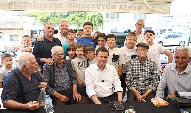 Başkan Erkan Aydın'a Vatandaşlardan Yoğun İlgi Başkan Erkan Aydın'a Vatandaşlardan Yoğun İlgi