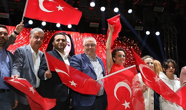 Başkan Ertaş'tan Cumhuriyet Bayramı mesajı: “Atatürk'ün izinde, Cumhuriyet'in ışığında yürüyoruz" Başkan Ertaş'tan Cumhuriyet Bayramı mesajı: “Atatürk'ün izinde, Cumhuriyet'in ışığında yürüyoruz"