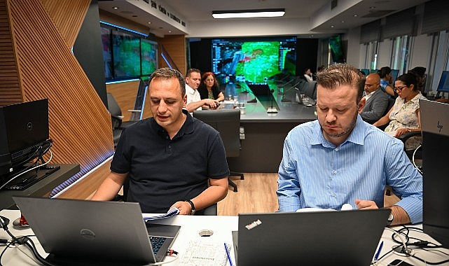 Başkan Eşki Avrupa kentlerine Bornova vizyonu anlattı Başkan Eşki Avrupa kentlerine Bornova vizyonu anlattı