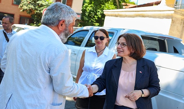 Başkan Köymen Yalı Mahallesi'nde incelemelerde bulundu Başkan Köymen Yalı Mahallesi'nde incelemelerde bulundu