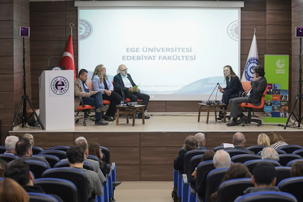 Başkan Mutlu, Konak’ın iklim değişikliğine karşı yürüttüğü çalışmaları anlattı Başkan Mutlu, Konak’ın iklim değişikliğine karşı yürüttüğü çalışmaları anlattı