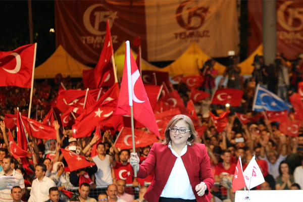 Başkan Şahin’den 29 Ekim Cumhuriyet Bayramı mesajı Başkan Şahin’den 29 Ekim Cumhuriyet Bayramı mesajı