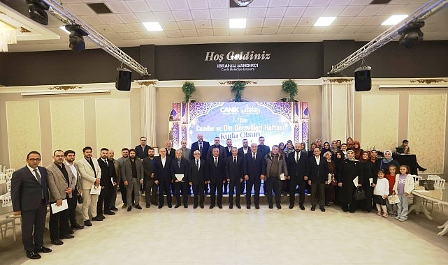 Başkan Sandıkçı'dan Anlamlı Program Başkan Sandıkçı'dan Anlamlı Program