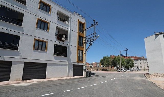 Başkan Taban Tamamlanan Asfalt Ve Otopark Çalışmalarını Yerinde İnceledi Başkan Taban Tamamlanan Asfalt Ve Otopark Çalışmalarını Yerinde İnceledi