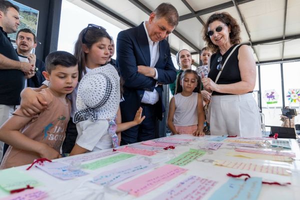 Başkan Tugay: Çok işimiz var ama adım adım hepsini halledeceğiz Başkan Tugay: Çok işimiz var ama adım adım hepsini halledeceğiz