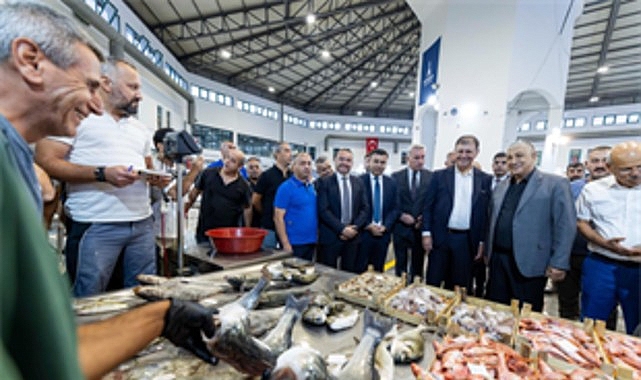 Başkan Tugay: Ekmeğini denizden çıkaranlara bereketli bir sezon diliyorum Başkan Tugay: Ekmeğini denizden çıkaranlara bereketli bir sezon diliyorum