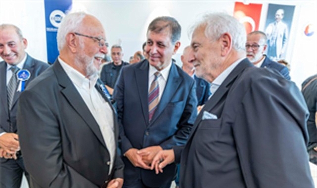 Başkan Tugay: İzmir dönüşümün öncüsü olmalı