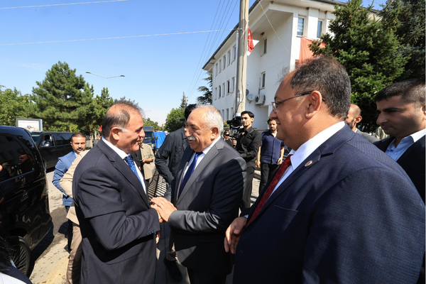 Başkanvekili Aslan, Hacıbektaş Veli Anma Törenleri’ne katıldı Başkanvekili Aslan, Hacıbektaş Veli Anma Törenleri’ne katıldı