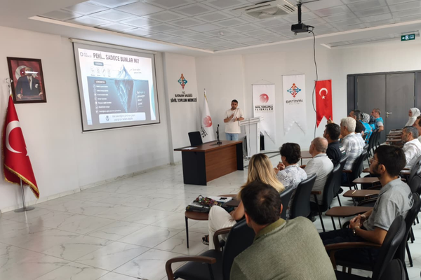 Batman’da sivil toplum temsilcilerine aile sağlığı eğitimi Batman’da sivil toplum temsilcilerine aile sağlığı eğitimi