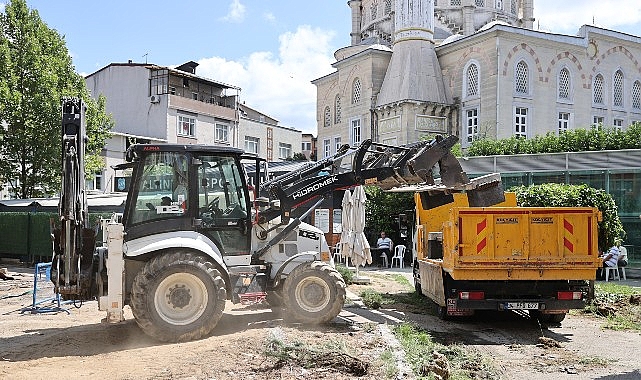 Bayrampaşa Belediyesi Şehit Astsubay Esma Çevik Parkı'nı yeniliyor Bayrampaşa Belediyesi Şehit Astsubay Esma Çevik Parkı'nı yeniliyor