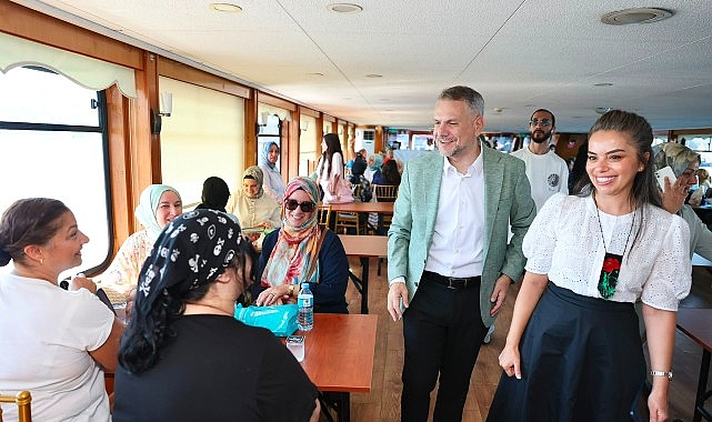 Bayrampaşalı kadınlar Boğaz'da buluştu Bayrampaşalı kadınlar Boğaz'da buluştu