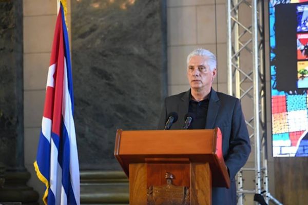 Bermudez: Küba biliminin birçok soruya yanıtı var Bermudez: Küba biliminin birçok soruya yanıtı var