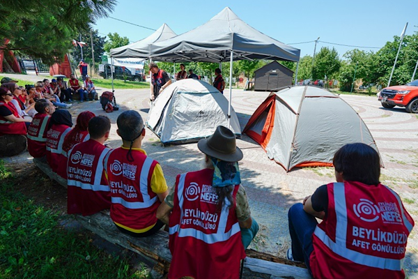 Beylikdüzü’nde afet gönüllülerine kapsamlı arama kurtarma eğitimi Beylikdüzü’nde afet gönüllülerine kapsamlı arama kurtarma eğitimi