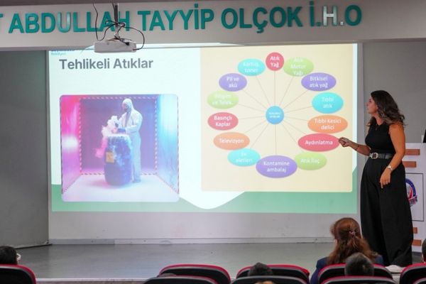 Beylikdüzü’nde çevre eğitimleri yeni eğitim döneminde de sürüyor Beylikdüzü’nde çevre eğitimleri yeni eğitim döneminde de sürüyor