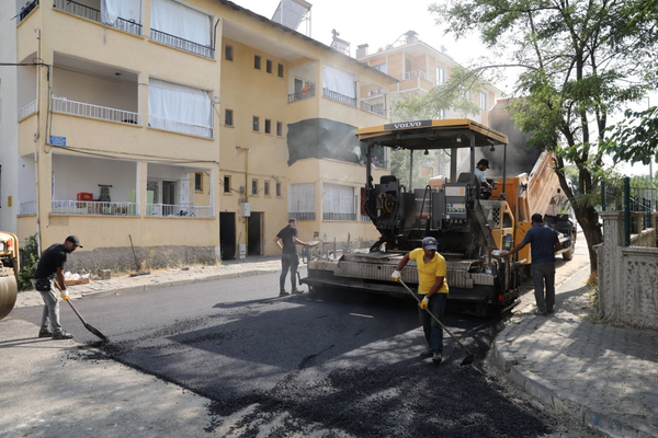 Bingöl'de asfalt sezonu başladı: 20 kilometrelik yol ağı yenilenecek Bingöl'de asfalt sezonu başladı: 20 kilometrelik yol ağı yenilenecek