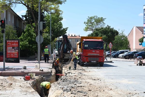 Binkonutlar’da 2 bin 10 metrelik su hattı yenileniyor Binkonutlar’da 2 bin 10 metrelik su hattı yenileniyor