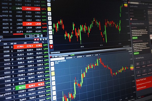 BIST 100 yükselişini sürdürürken piyasalarda gözler küresel verilere çevrildi BIST 100 yükselişini sürdürürken piyasalarda gözler küresel verilere çevrildi