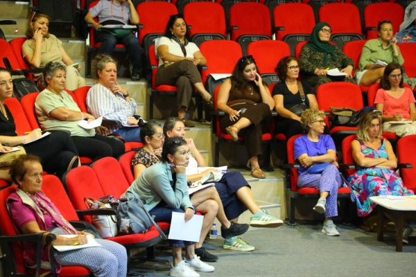 Bodrum’da kadınlara evsel kompost eğitimi verildi Bodrum’da kadınlara evsel kompost eğitimi verildi