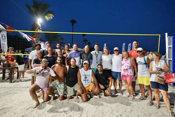 Bodrum’da Plaj Voleybolu Şenliği'nde şampiyon Fener Burnu oldu Bodrum’da Plaj Voleybolu Şenliği'nde şampiyon Fener Burnu oldu