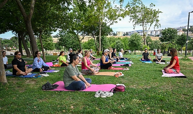 Bornova'da kadınlar doğanın kalbinde buluştu Bornova'da kadınlar doğanın kalbinde buluştu