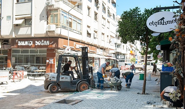 Bostanlı Cemal Bülbül Sokak'ta yenileme hamlesi başladı Bostanlı Cemal Bülbül Sokak'ta yenileme hamlesi başladı