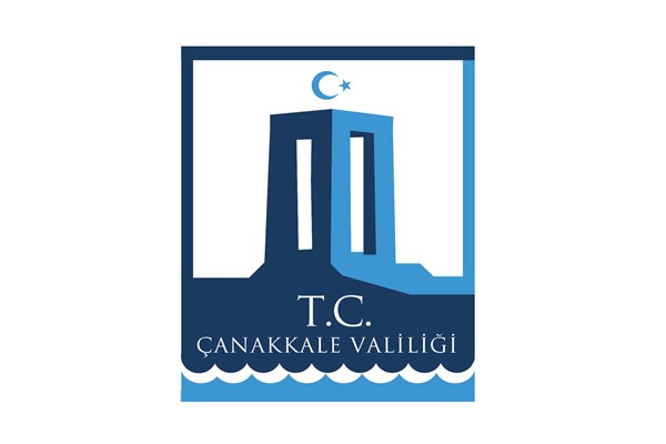 Bozcaada'da denizde kaybolan vatandaş için arama çalışmaları sürüyor Bozcaada'da denizde kaybolan vatandaş için arama çalışmaları sürüyor