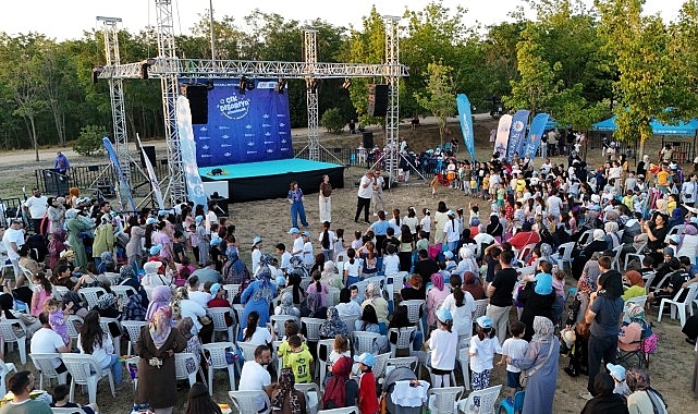 Bu etkinlikte çocuk kahkahaları eksik olmuyor Bu etkinlikte çocuk kahkahaları eksik olmuyor