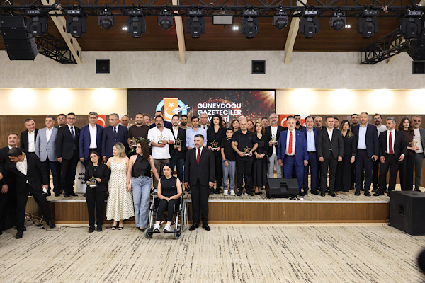 Bucak: Basında barışın dili, basın emekçilerinin mücadelesiyle mümkün Bucak: Basında barışın dili, basın emekçilerinin mücadelesiyle mümkün