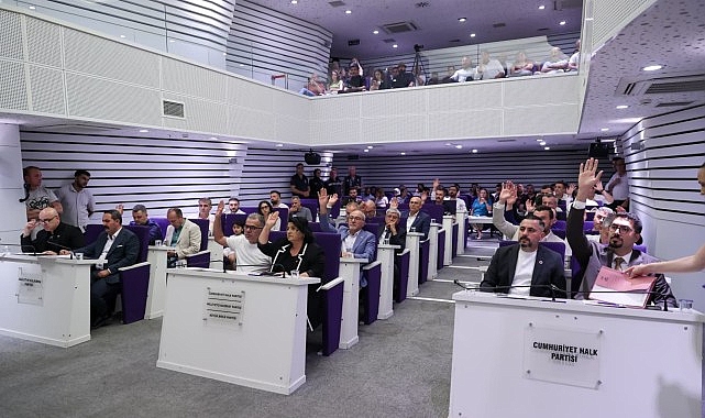 Buca'nın çınarları için "3. Yaş Üniversitesi" kuruluyor Buca'nın çınarları için "3. Yaş Üniversitesi" kuruluyor