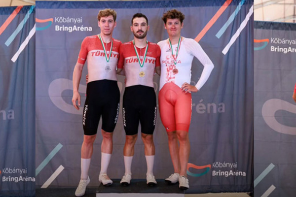 Budapeşte'de Konya Büyükşehir Belediyesporlu sporculardan 4 madalya Budapeşte'de Konya Büyükşehir Belediyesporlu sporculardan 4 madalya