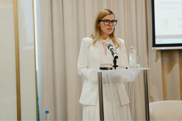Bulgaristan Dışişleri Bakanı Petrova, büyükelçiler konferansını tamamladı Bulgaristan Dışişleri Bakanı Petrova, büyükelçiler konferansını tamamladı