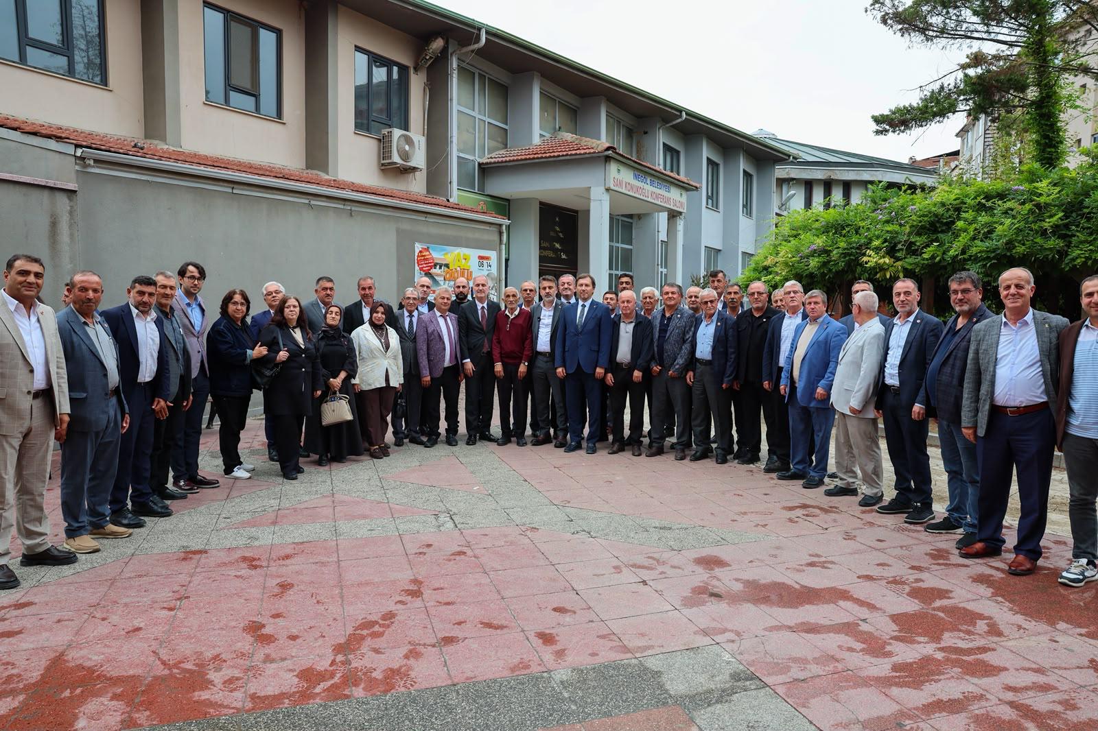 Bursa Büyükşehir Belediyesi Başkan Vekili Biba, İnegöl’de muhtarlarla buluştu Bursa Büyükşehir Belediyesi Başkan Vekili Biba, İnegöl’de muhtarlarla buluştu