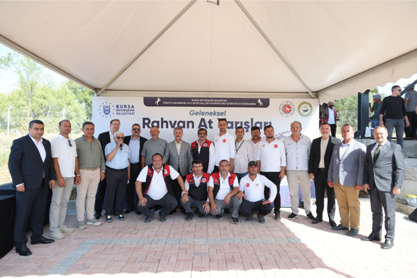 Bursa'da Geleneksel Rahvan At Yarışları düzenlendi Bursa'da Geleneksel Rahvan At Yarışları düzenlendi